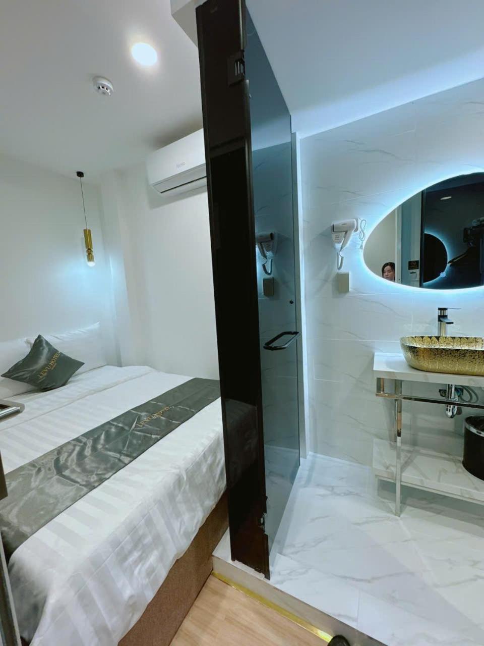 Le Vu Hotel Ho Chi Minh City Bagian luar foto